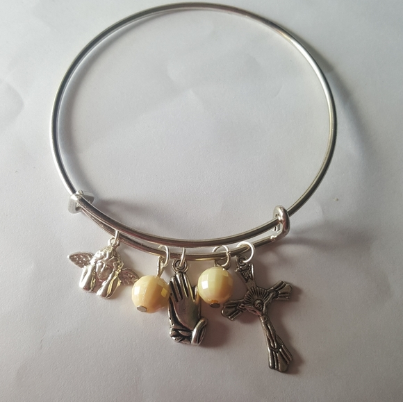 Prayer Hands Cross Angel Charm Bracelet - Picture 2 of 4